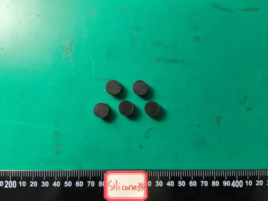 High and Low-Temperature Test for Silicone Rubber Strips