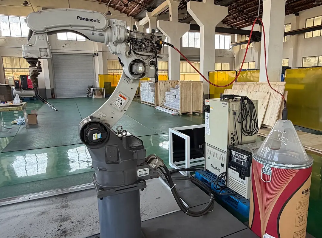 Custom stainless steel welding service at Albang Hardware factory in China